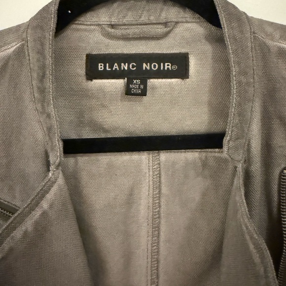 Blanc Noir Women's Taupe Leather Jacket - Picture 5 of 5